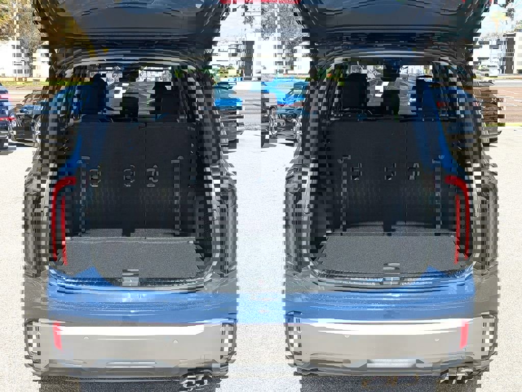 Used 2025 Kia Telluride SX image 8