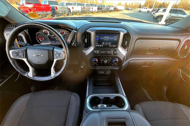 Used 2021 Chevrolet Silverado 1500 RST image 8
