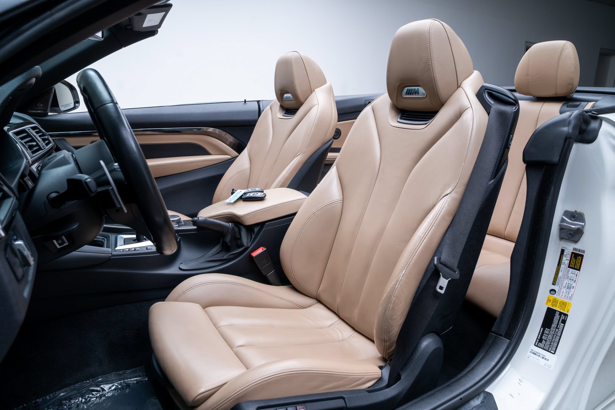 Used 2016 BMW M4 Convertible RWD image 22