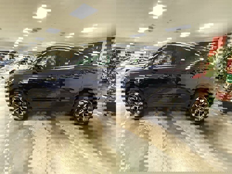 Used 2022 Jaguar E-PACE SE image 7