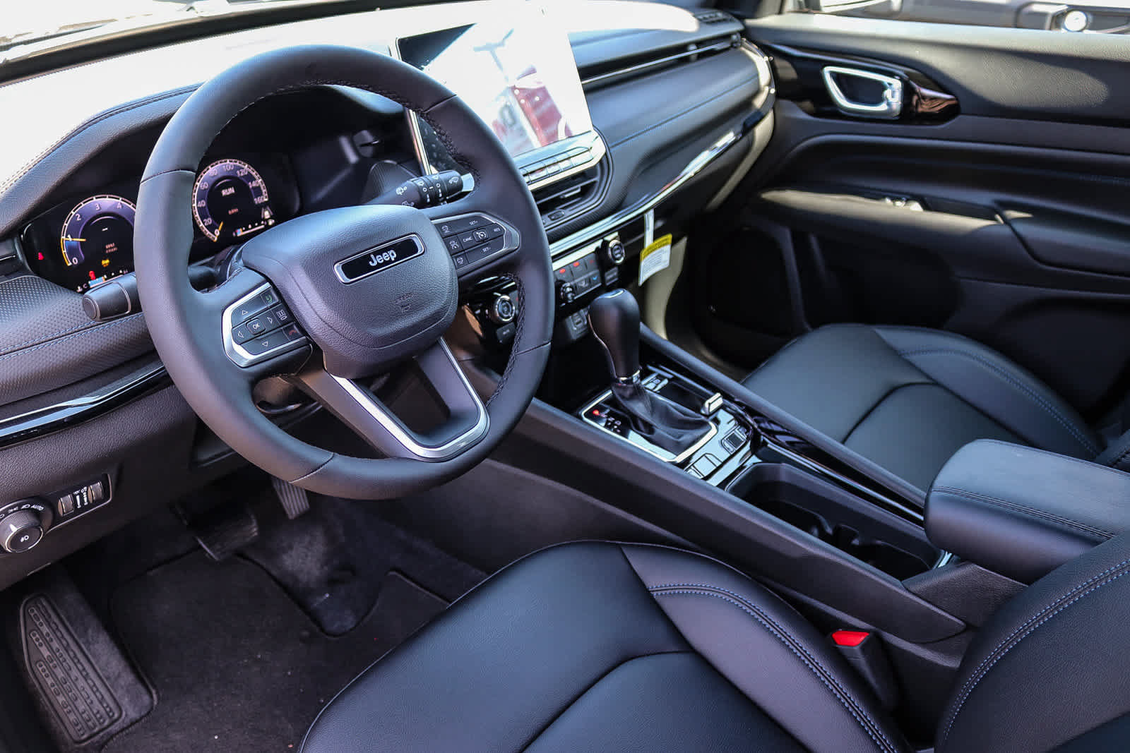 New 2026 Jeep Compass Limited AWD/4WD image 16