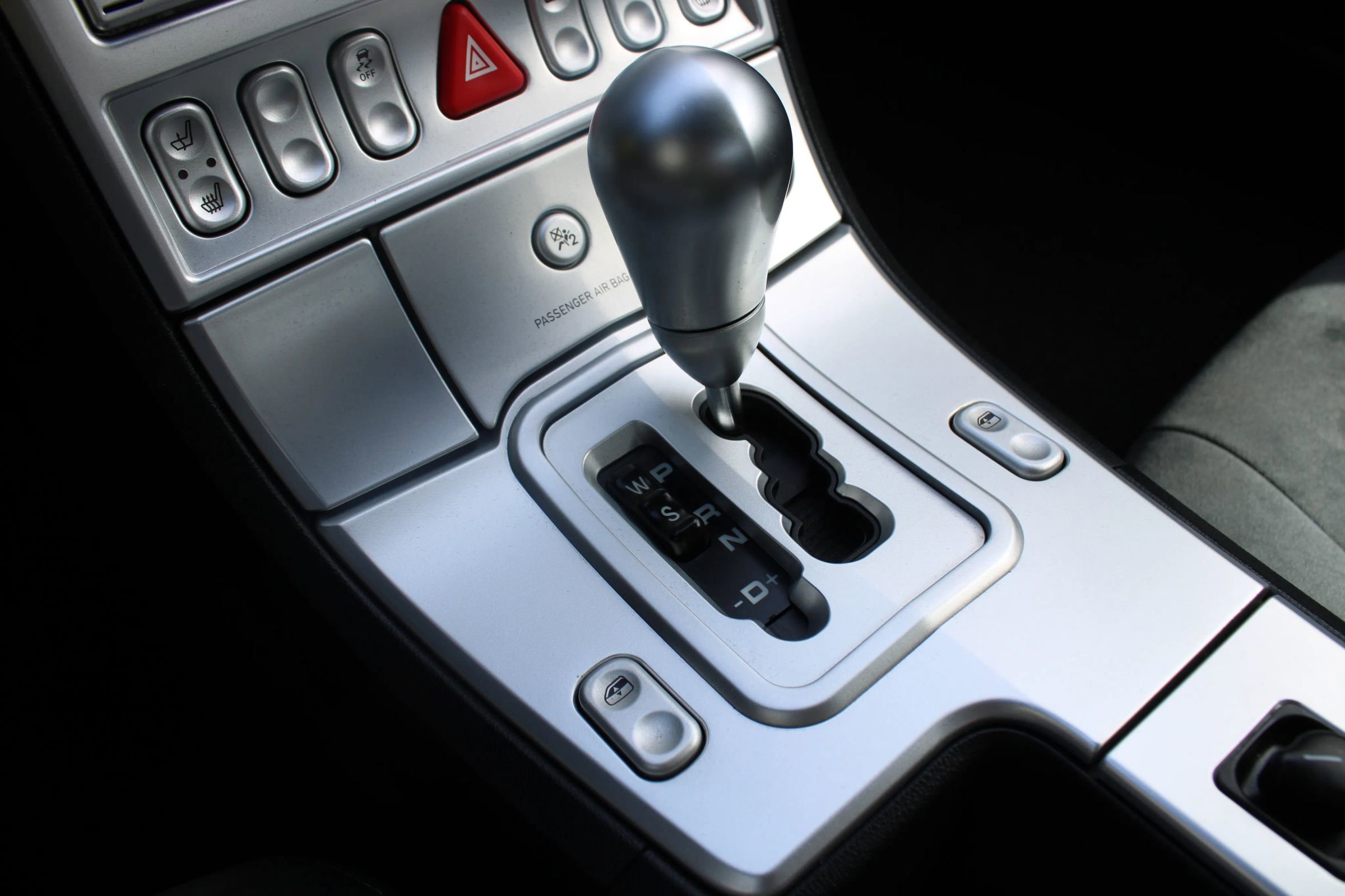 Used 2005 Chrysler Crossfire SRT-6 image 11