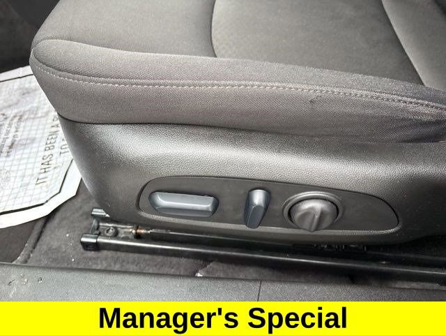 Used 2024 Chevrolet Malibu LT FWD image 12