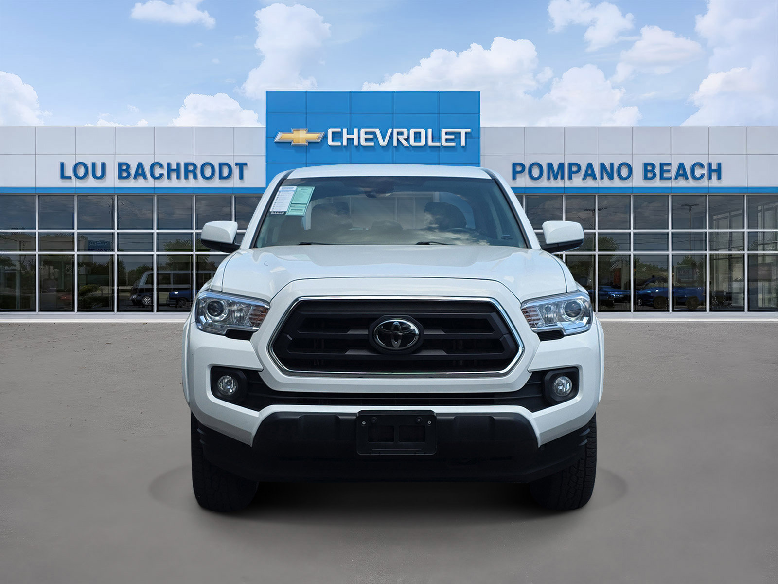 Used 2023 Toyota Tacoma SR5 AWD/4WD image 2