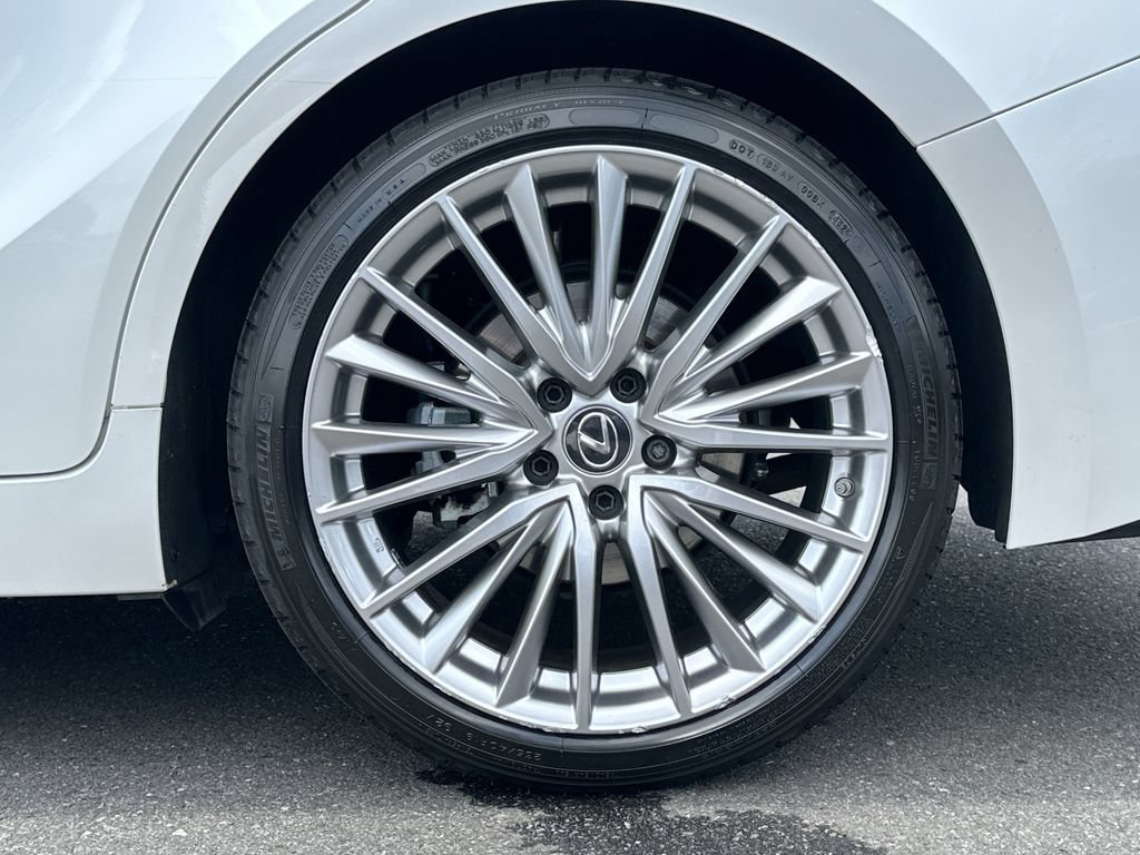 Used 2022 Lexus IS 300 AWD w/ Premium Package image 16