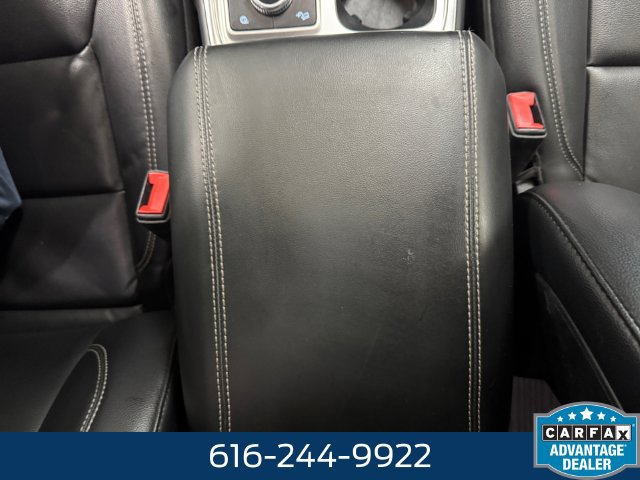 Used 2020 Ford Explorer XLT w/ Equipment Group 202A AWD/4WD image 14