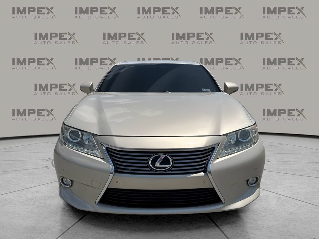 Used 2014 Lexus ES 350 w/ Luxury Package FWD image 8
