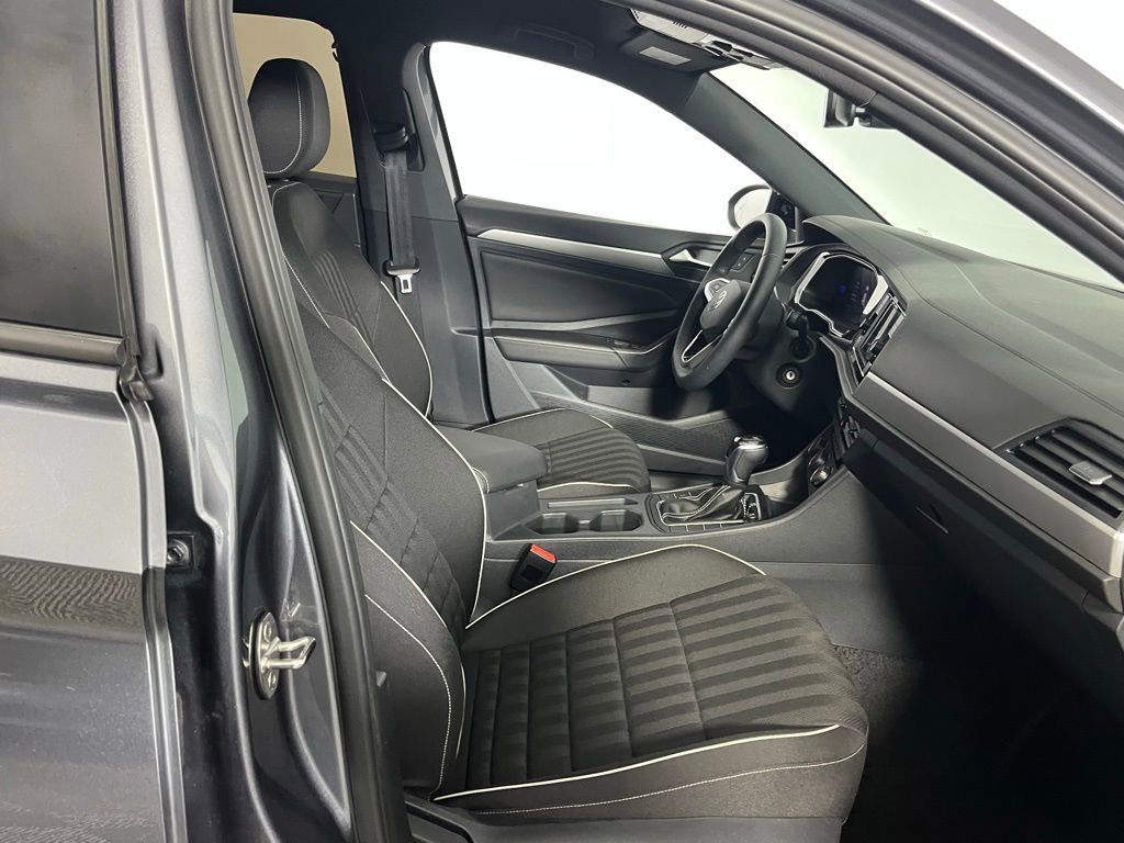 Used 2024 Volkswagen Jetta Sport image 27