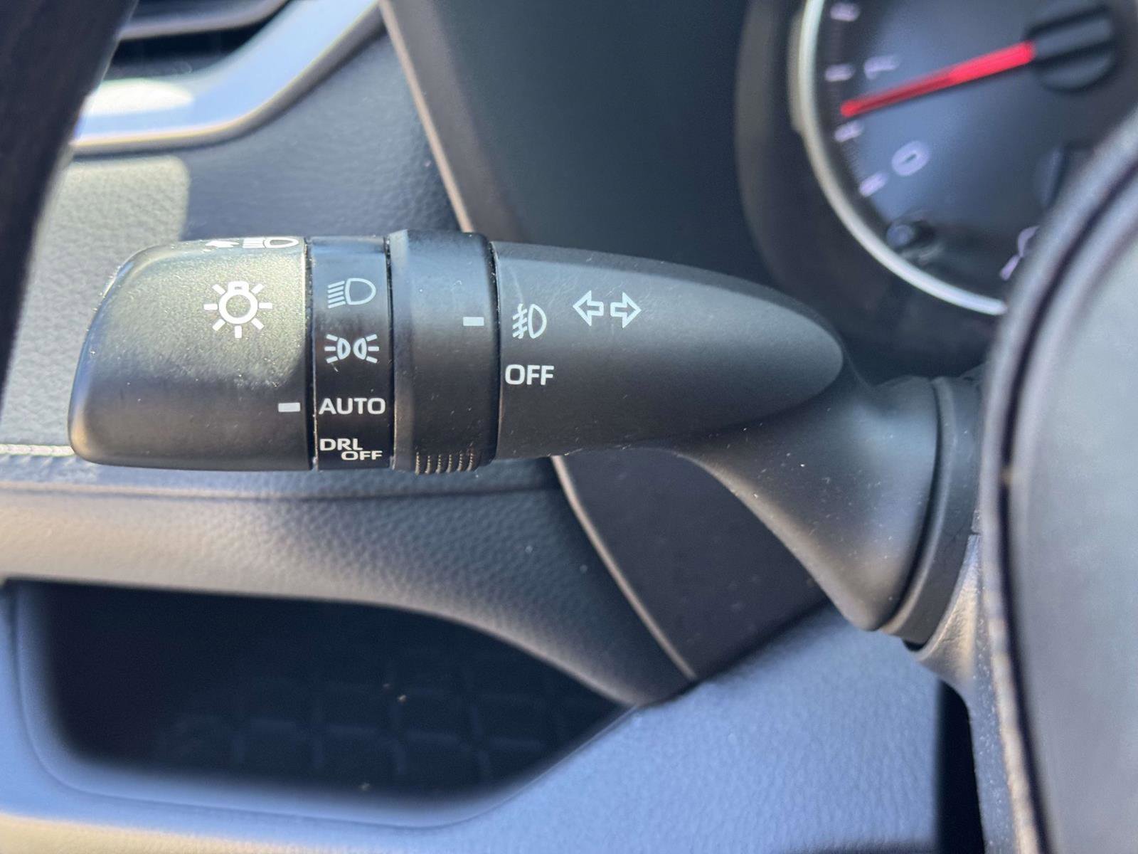 Used 2020 Toyota RAV4 XLE w/ All Weather Liner Package AWD/4WD image 21