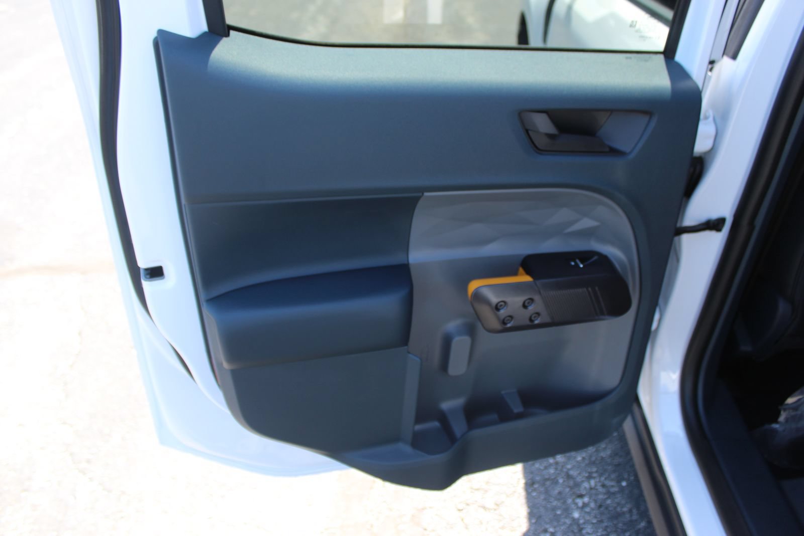 Used 2025 Ford Maverick Tremor AWD/4WD image 23