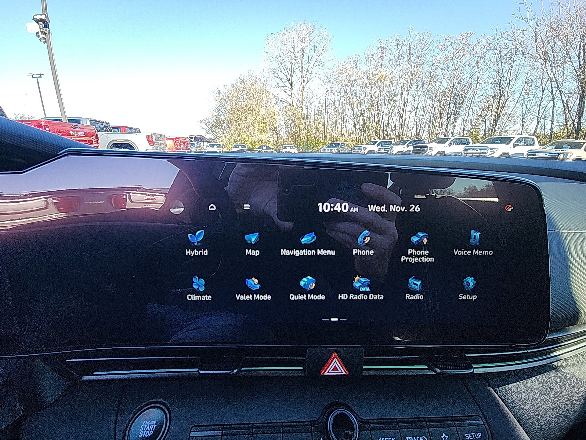 Used 2025 Hyundai Elantra SEL w/ Cargo Package image 21