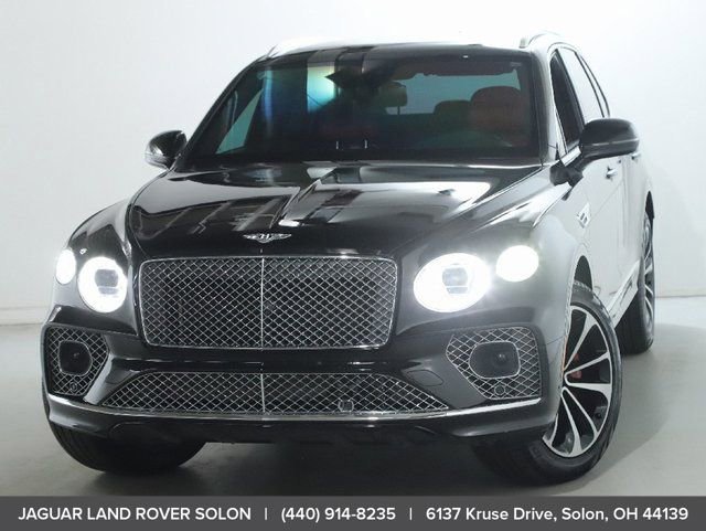 Used 2022 Bentley Bentayga image 3