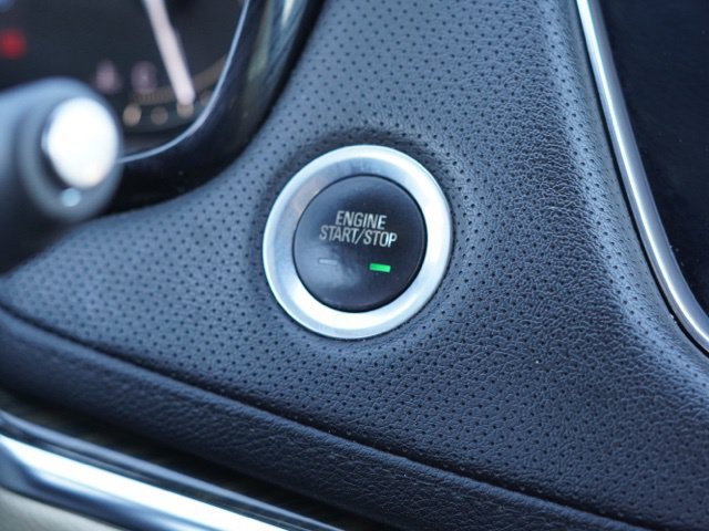 Used 2018 Cadillac XT5 FWD image 24