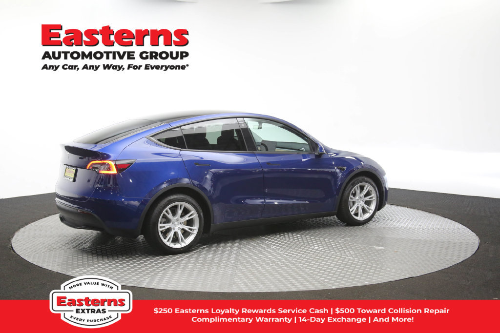 Used 2021 Tesla Model Y Long Range AWD/4WD image 40