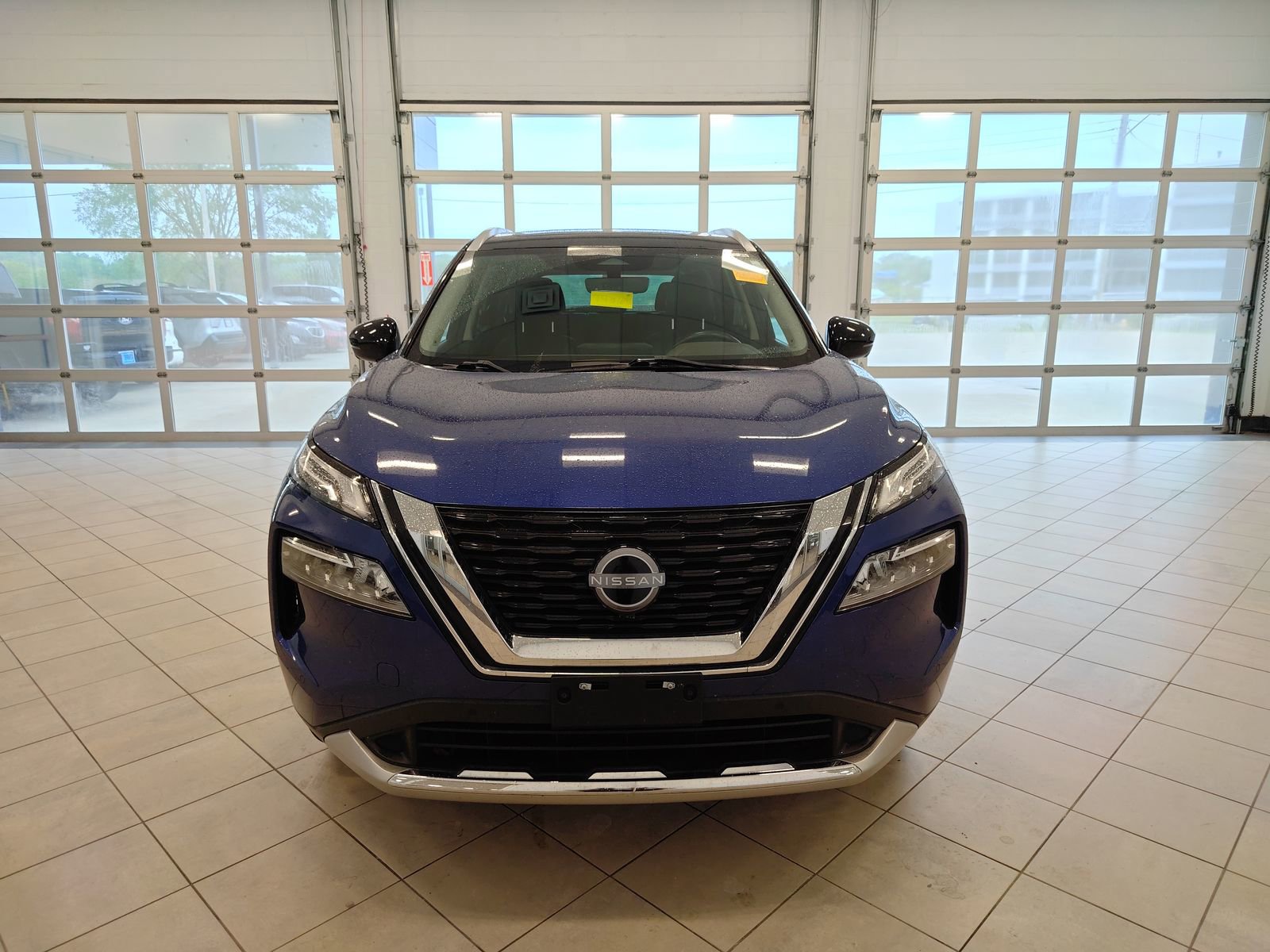 Used 2023 Nissan Rogue Platinum AWD/4WD image 9