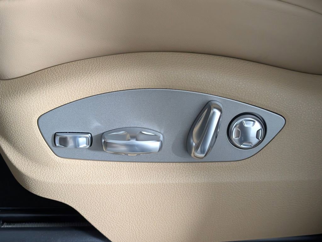 New 2026 Porsche Macan image 29