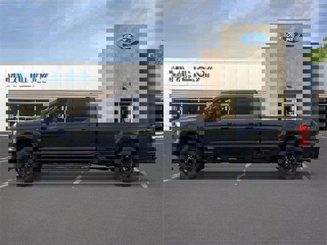 New 2025 Ford F350 XLT w/ Black Appearance Package image 27