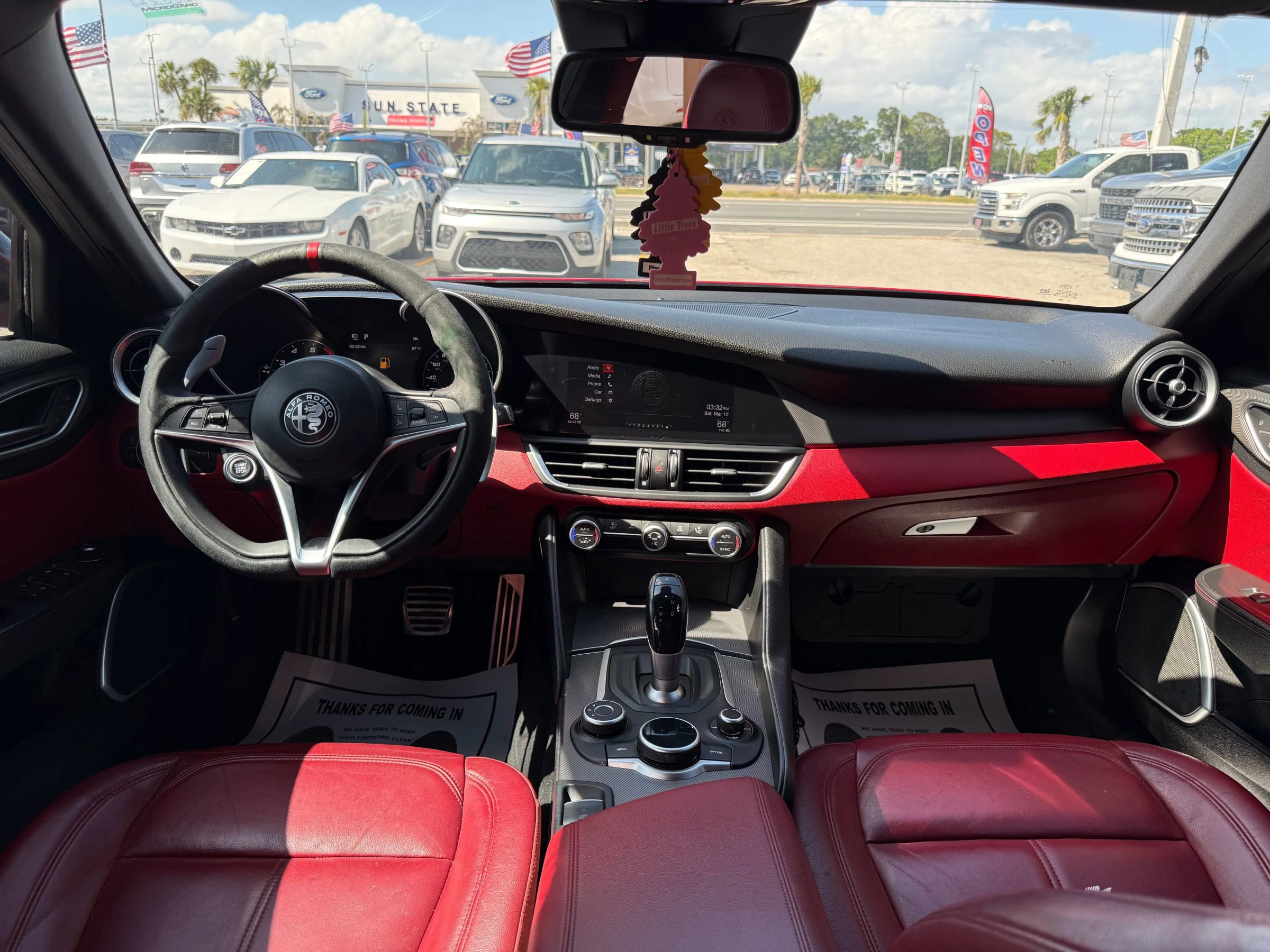 Used 2019 Alfa Romeo Giulia w/ Quick Order Package 22K Sport RWD image 8