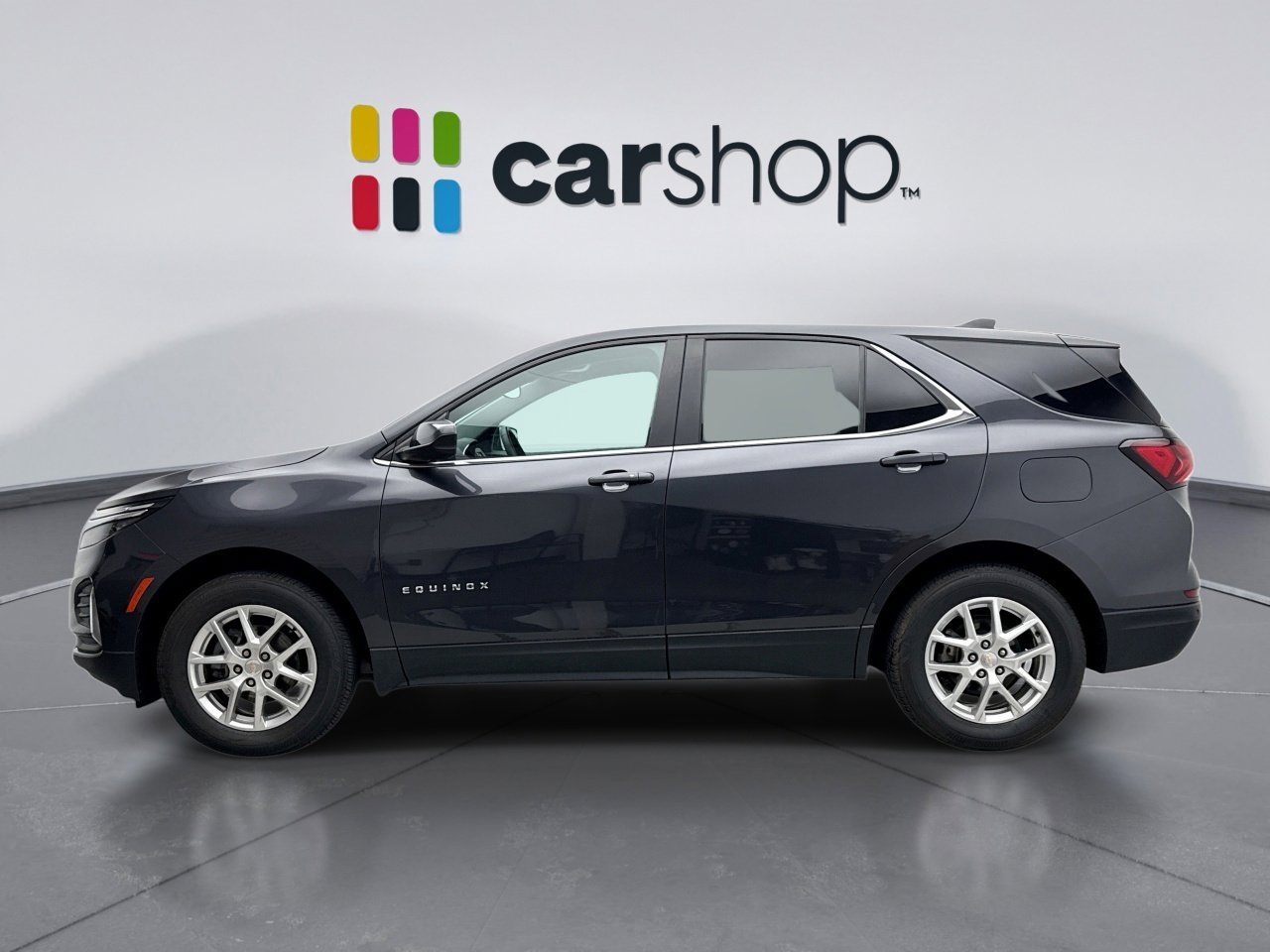 Used 2023 Chevrolet Equinox LT image 2
