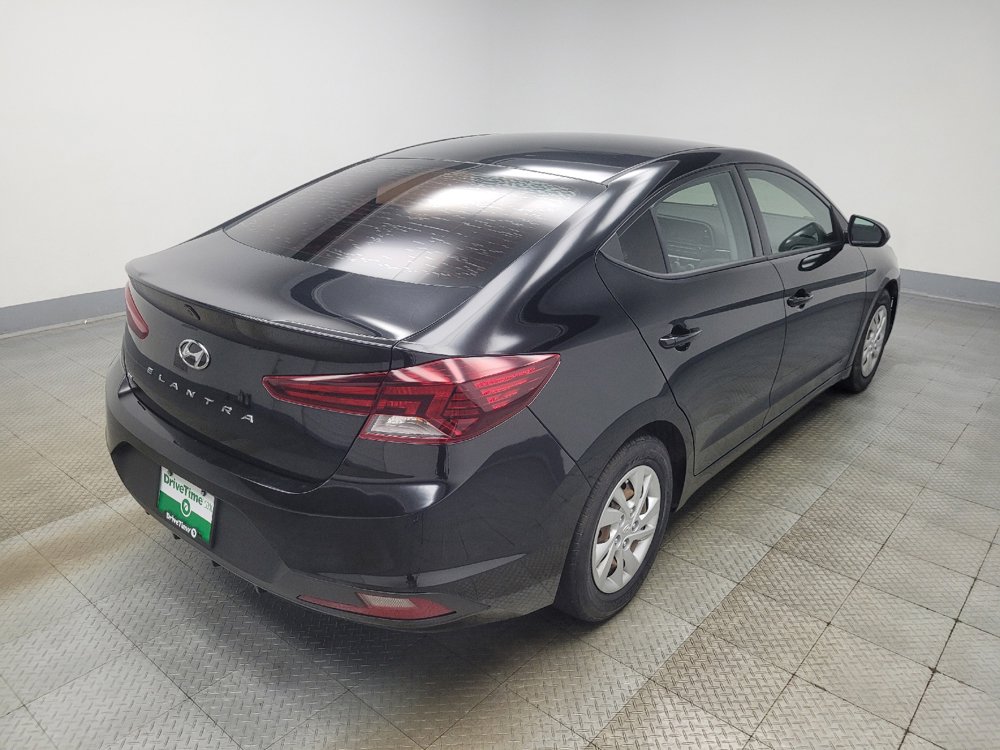Used 2019 Hyundai Elantra SE w/ Cargo Package FWD image 9
