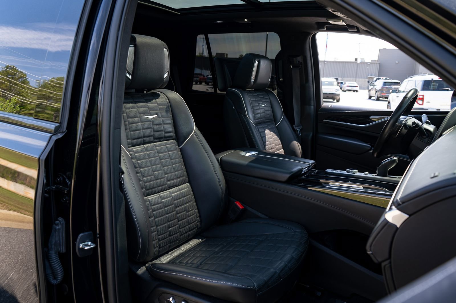 Used 2023 Cadillac Escalade V AWD/4WD image 47