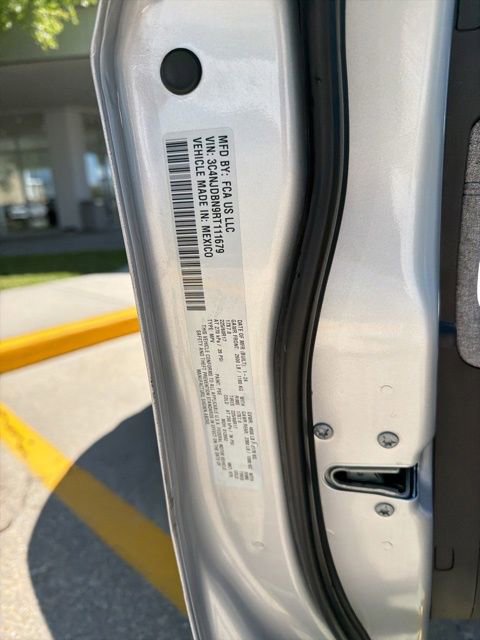 Used 2024 Jeep Compass Latitude image 29