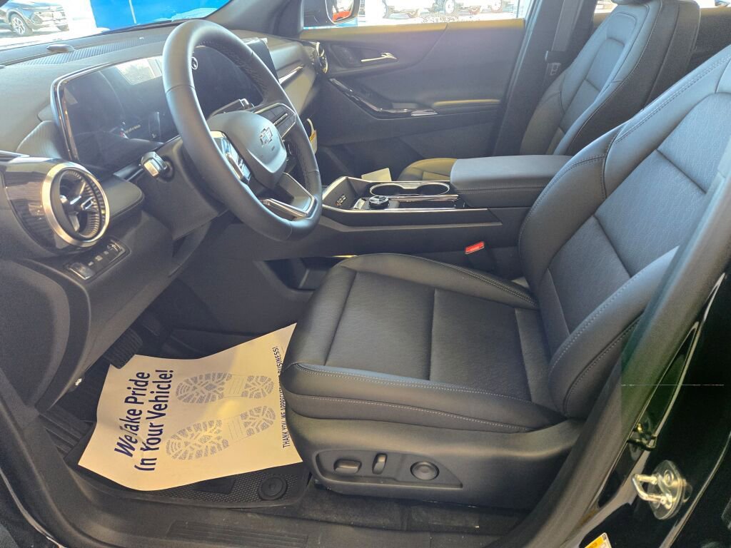 New 2026 Chevrolet Equinox LT w/ Convenience Package II image 13