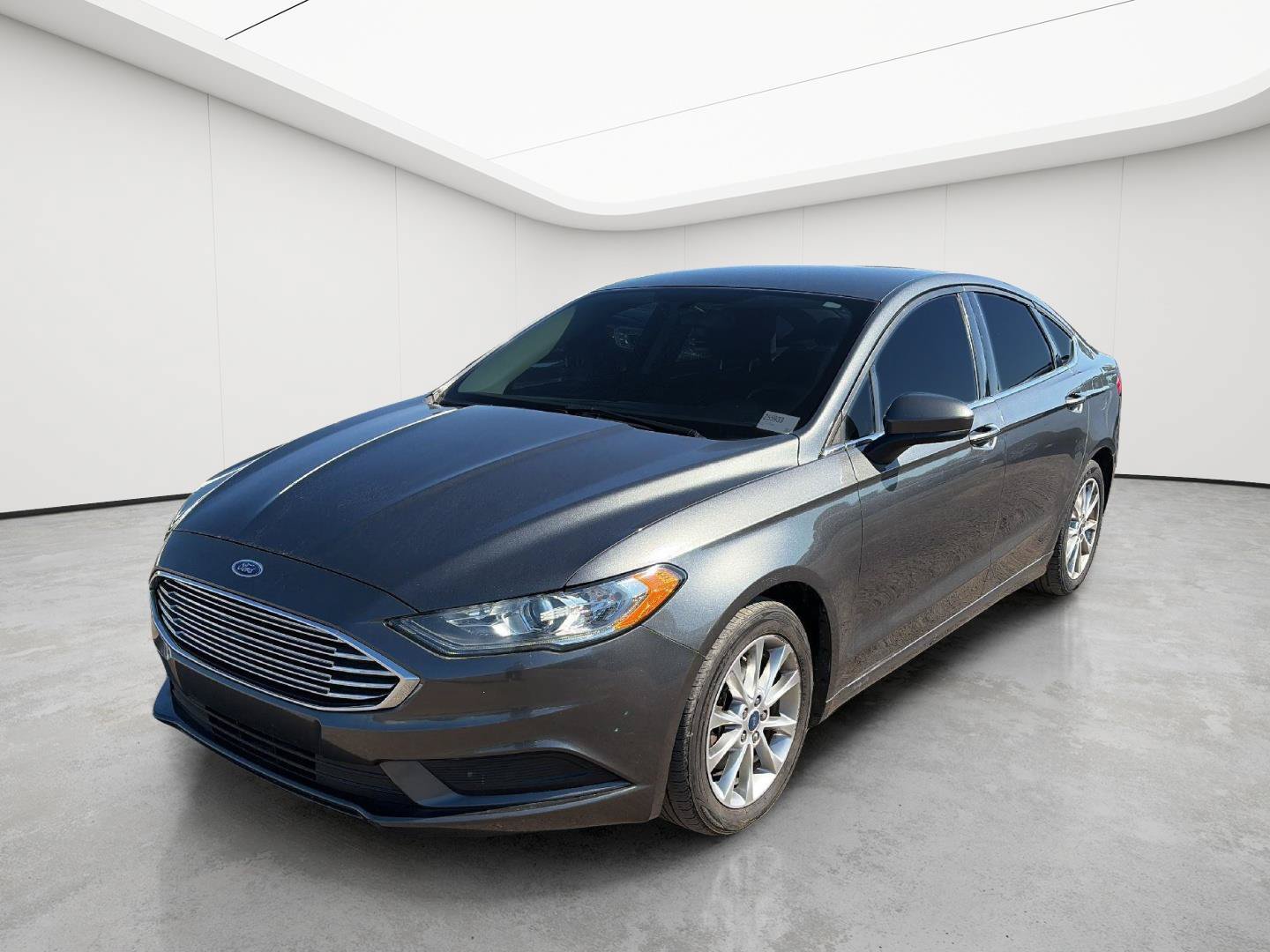 Used 2017 Ford Fusion SE FWD image 3