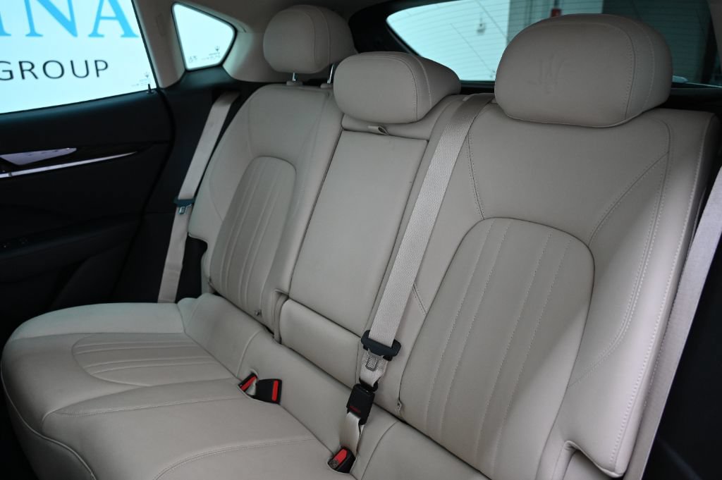 Used 2021 Maserati Levante AWD/4WD image 42