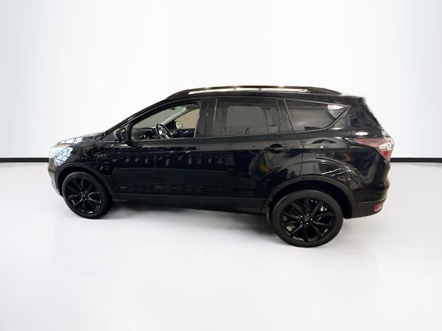 Used 2018 Ford Escape SE w/ SE Sport Appearance Package image 9