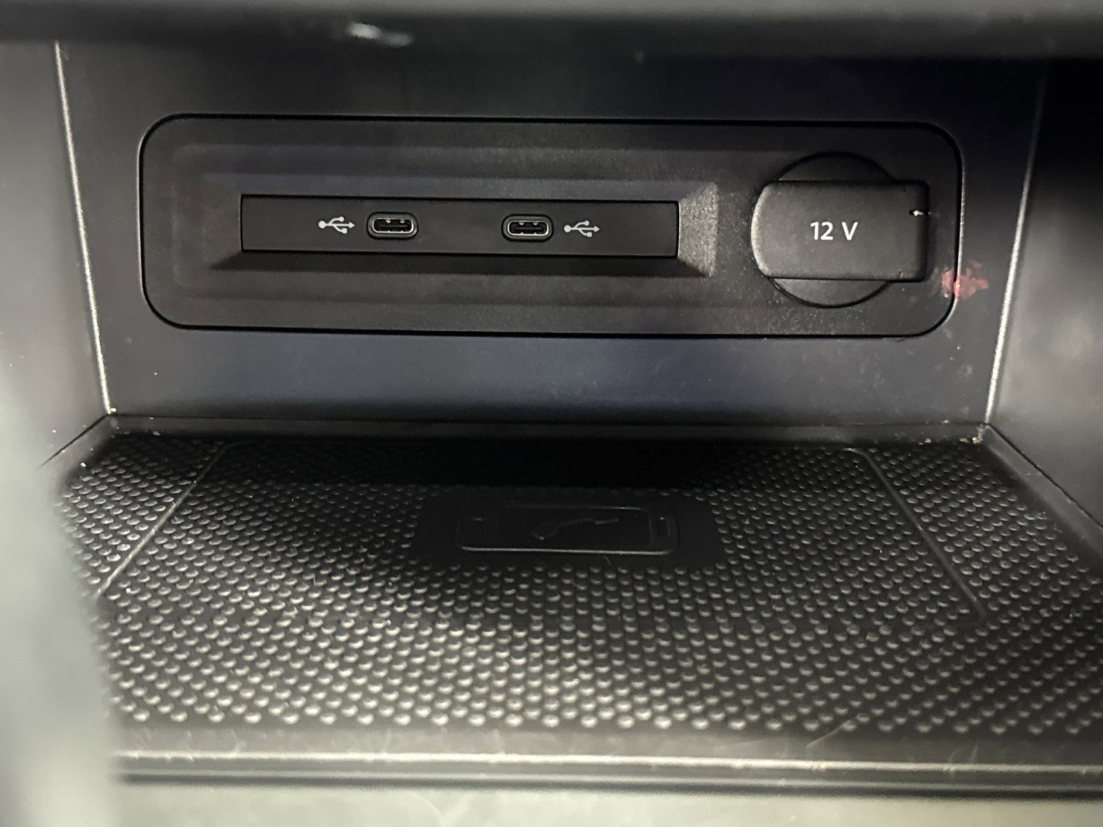 Used 2021 Volkswagen Atlas Cross Sport SE image 35