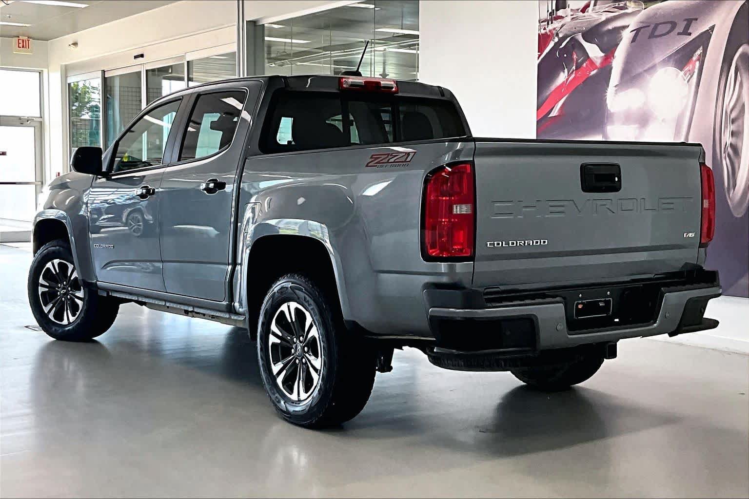 Used 2021 Chevrolet Colorado Z71 AWD/4WD image 4
