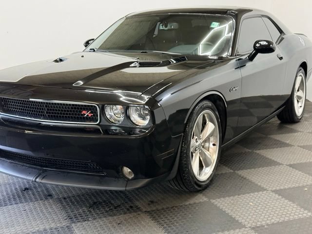 Used 2014 Dodge Challenger R/T RWD image 7
