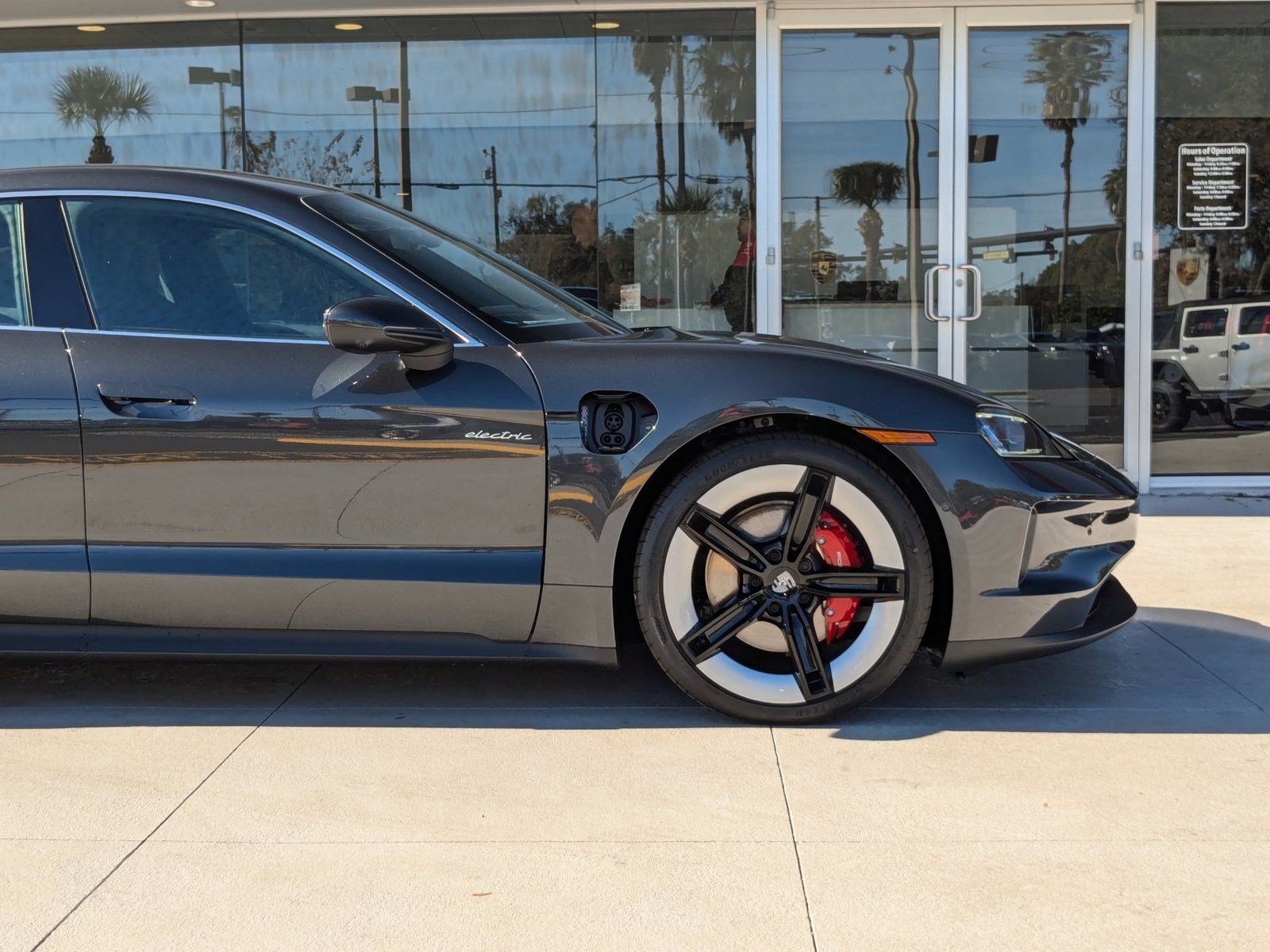 New 2025 Porsche Taycan 4S AWD/4WD image 16