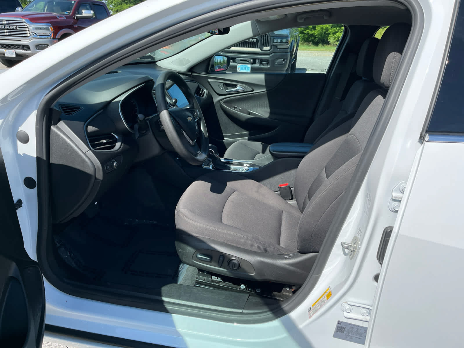 Used 2023 Chevrolet Malibu LT w/ Driver Confidence Package FWD image 10