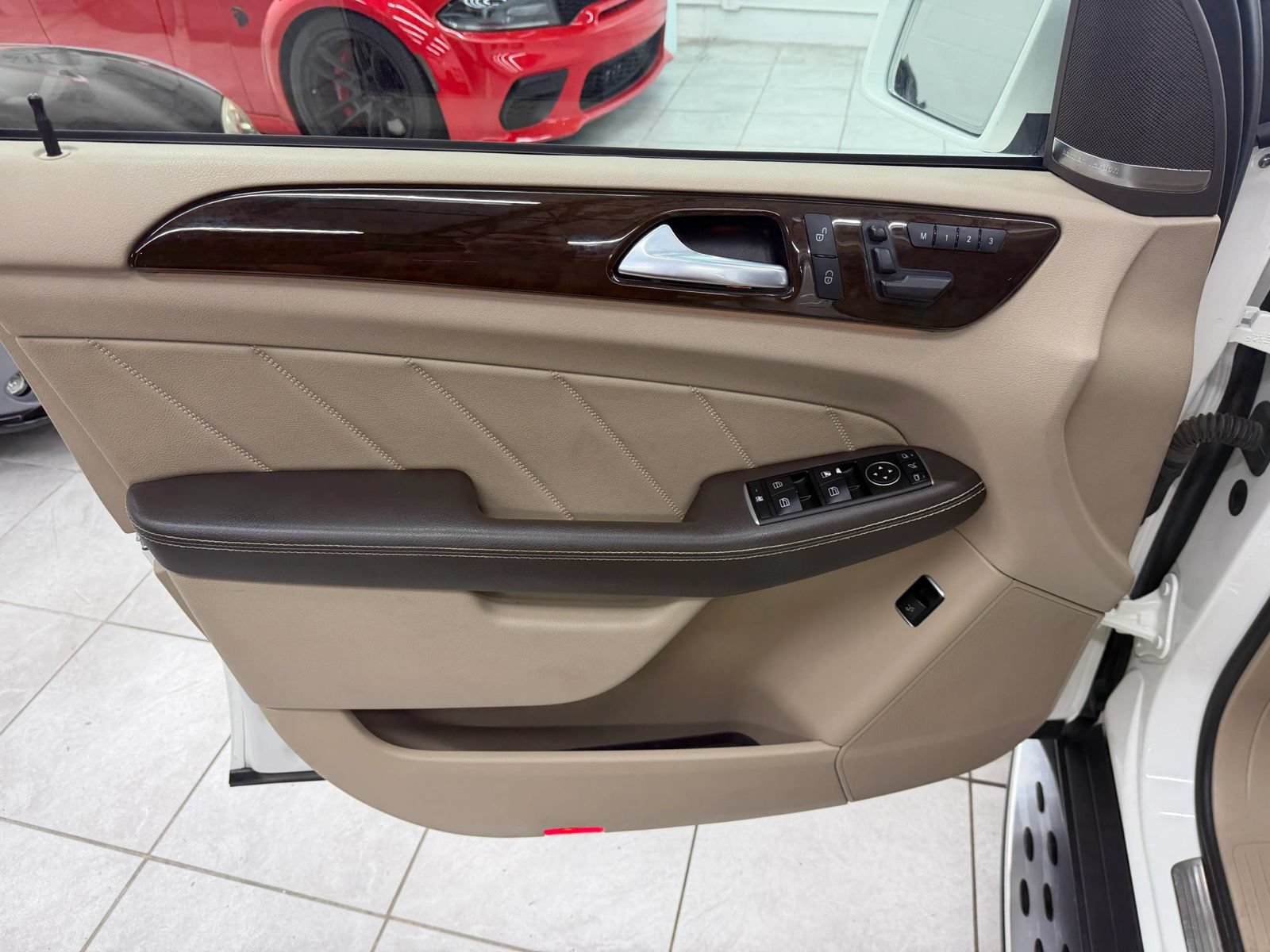 Used 2015 Mercedes-Benz GL 450 4MATIC w/ Lane Tracking Package image 13