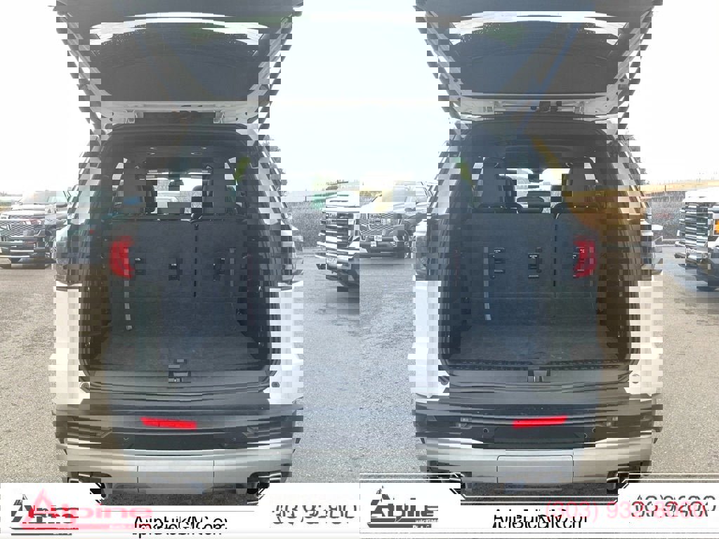 Used 2024 GMC Acadia Elevation image 19