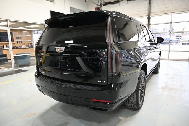 Used 2025 Cadillac Escalade ESV Sport Platinum w/ LPO, Floor Liner Package image 6