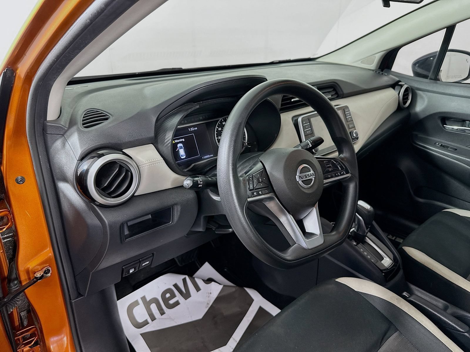 Used 2020 Nissan Versa SV FWD image 9