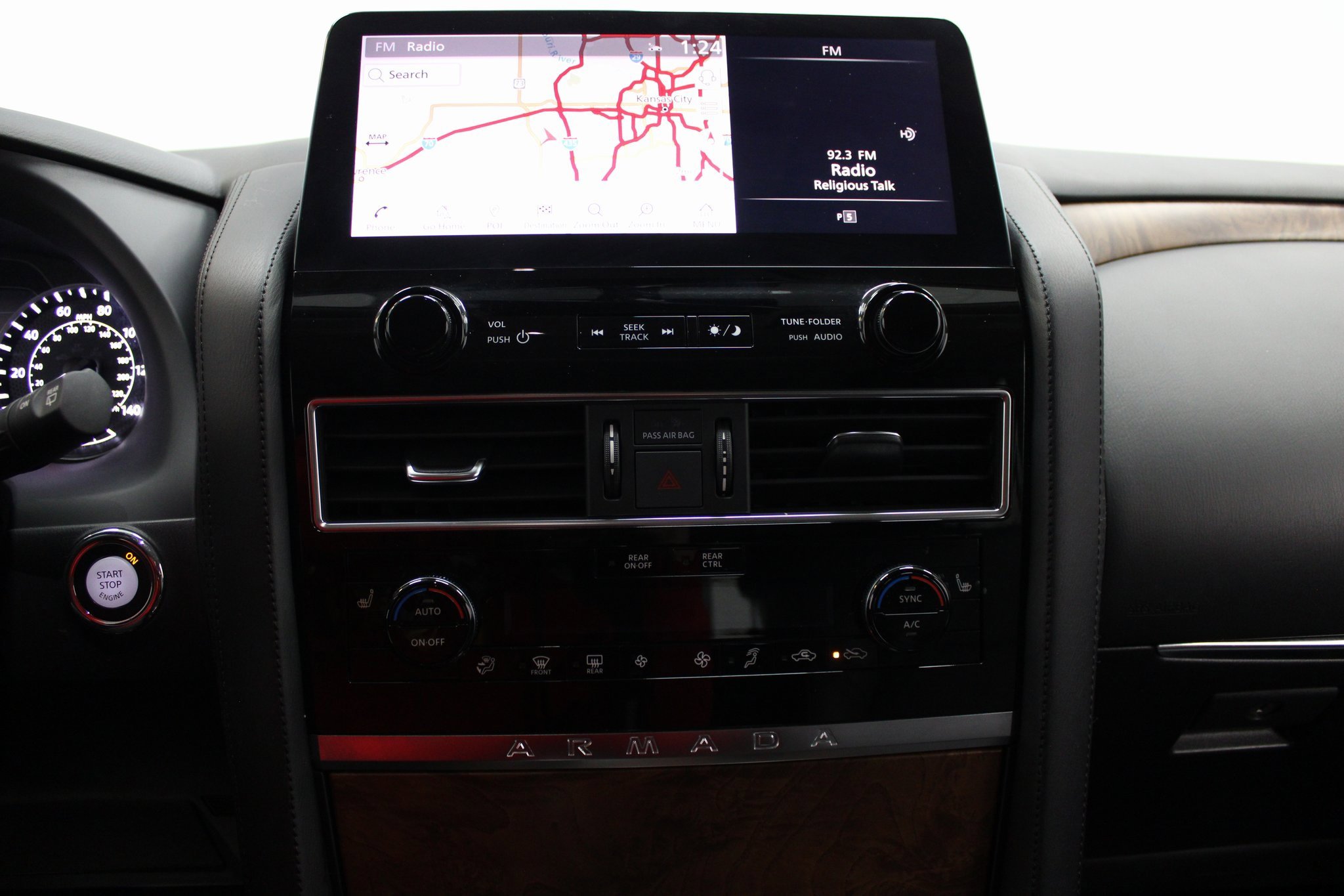 Used 2024 Nissan Armada SL image 68