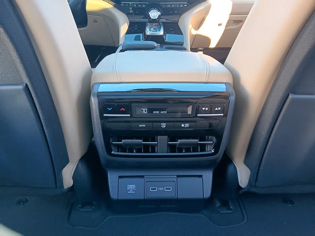 Used 2023 Acura MDX w/ Technology Package AWD/4WD image 18