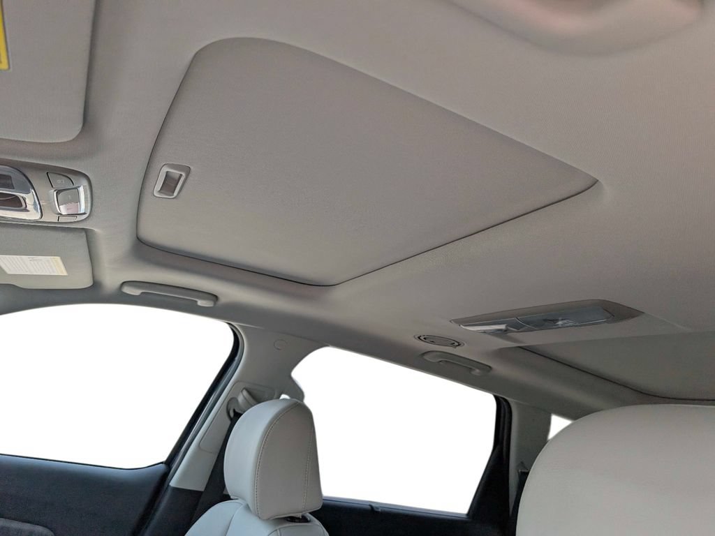 Certified 2025 Kia Telluride SX FWD image 17