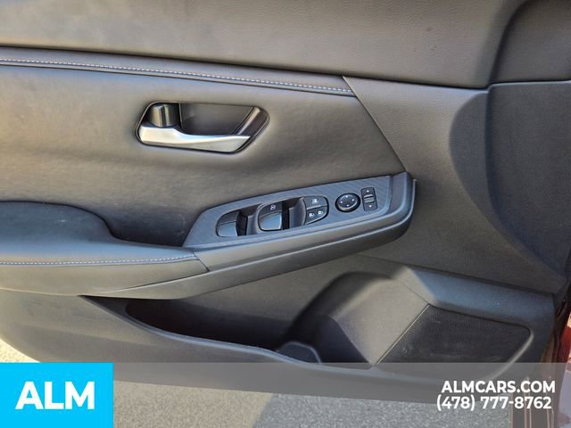 Used 2025 Nissan Sentra SV image 23