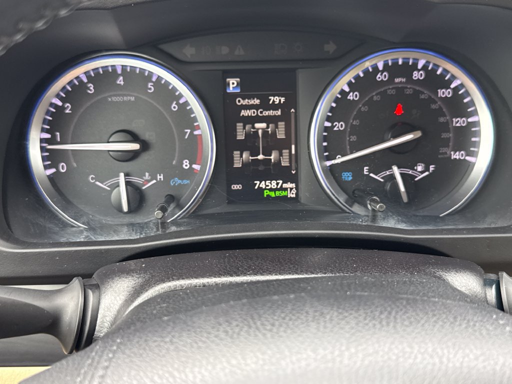 Used 2019 Toyota Highlander Limited AWD/4WD image 20