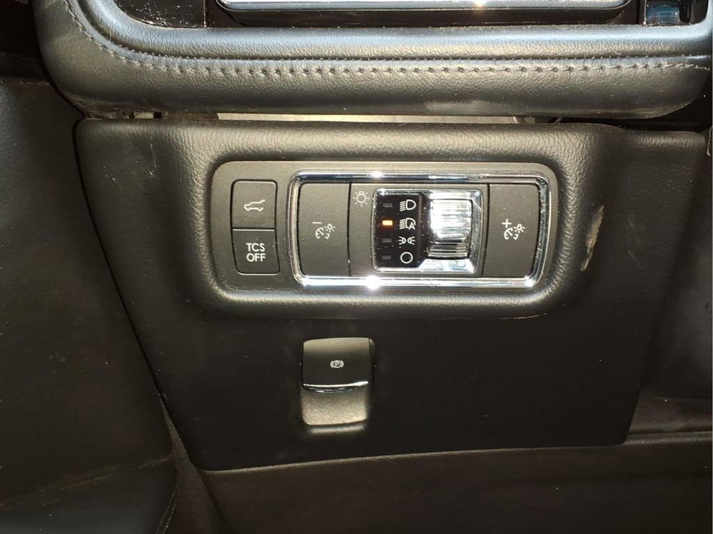 Used 2022 Lincoln Nautilus AWD image 17