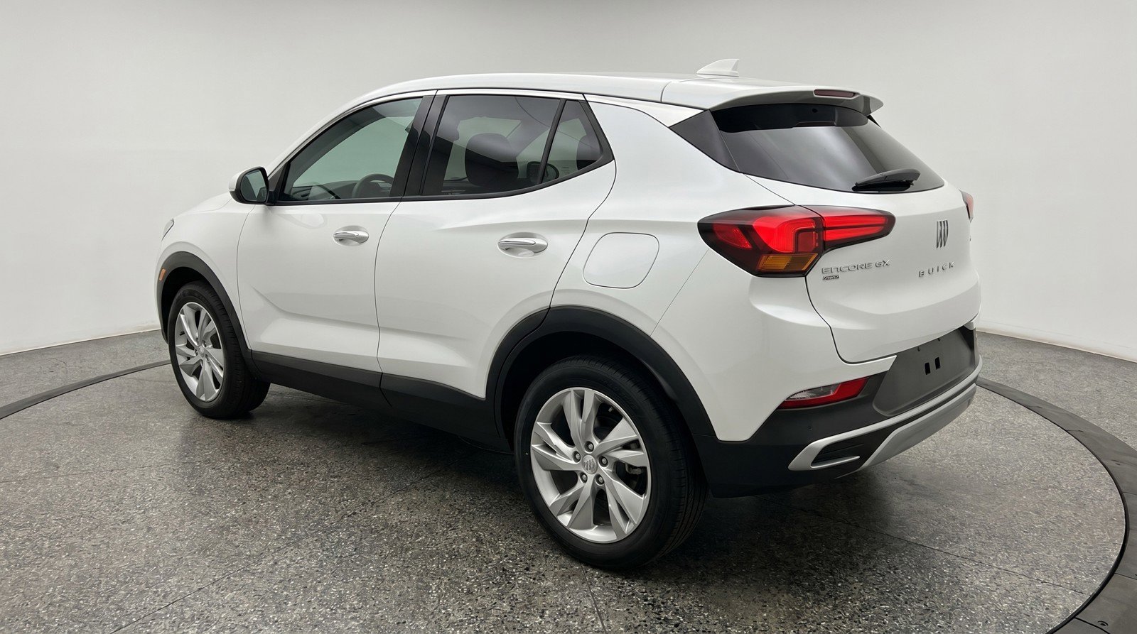 Used 2025 Buick Encore GX Preferred AWD/4WD image 6