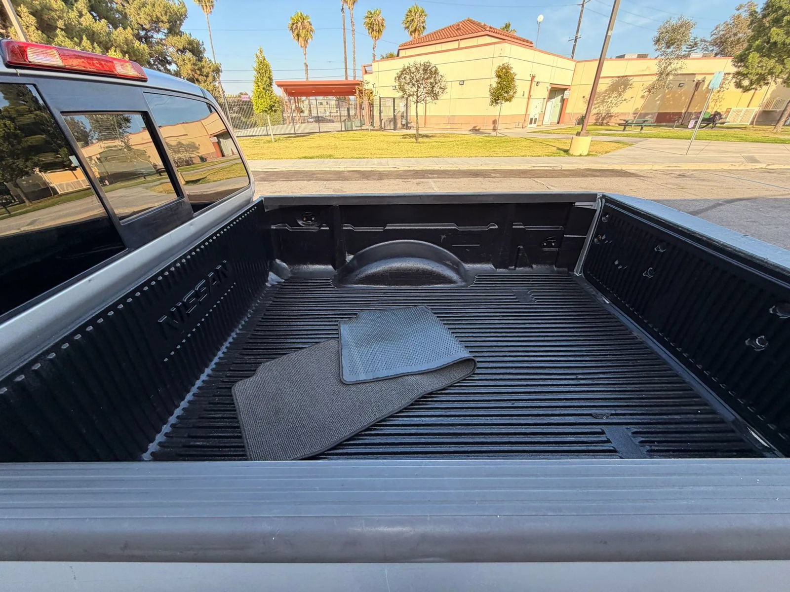 Used 2016 Nissan Frontier SV RWD image 36