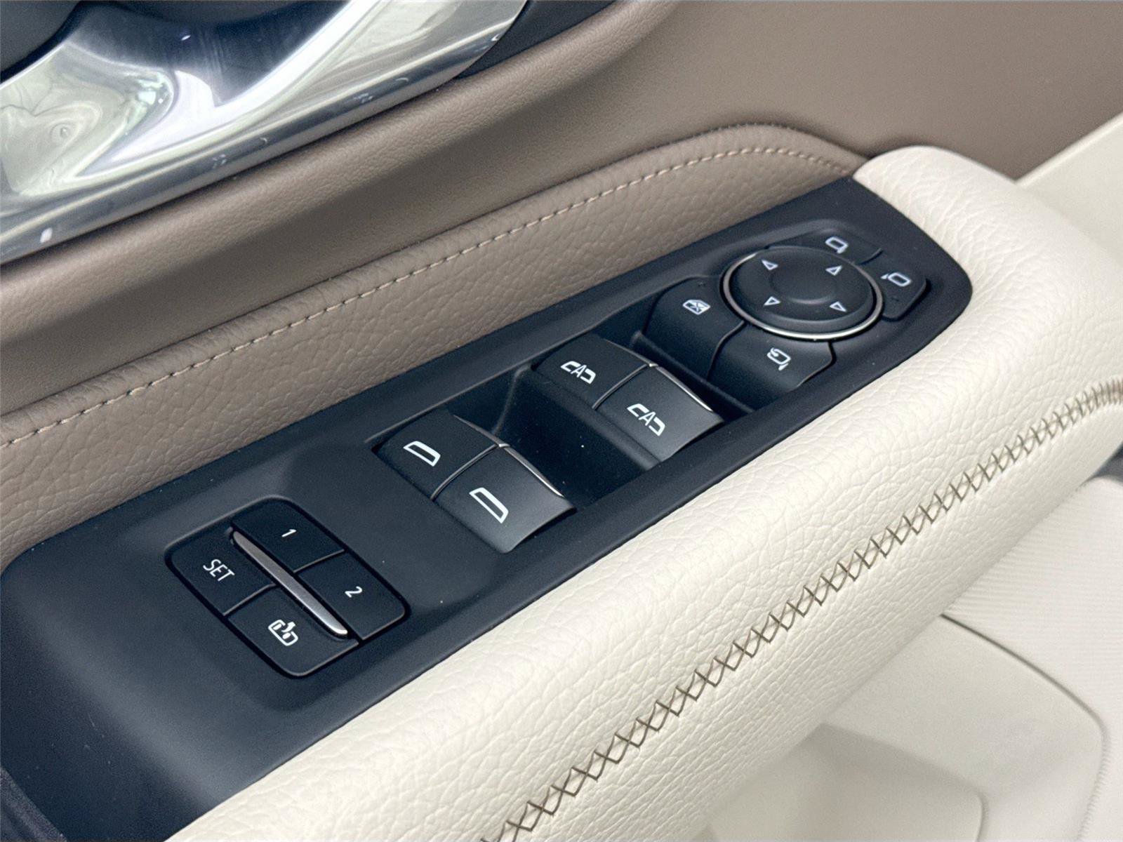 Used 2024 GMC Yukon Denali AWD/4WD image 28
