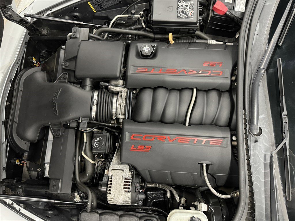 Used 2011 Chevrolet Corvette Grand Sport w/ Preferred Equipment Group image 38