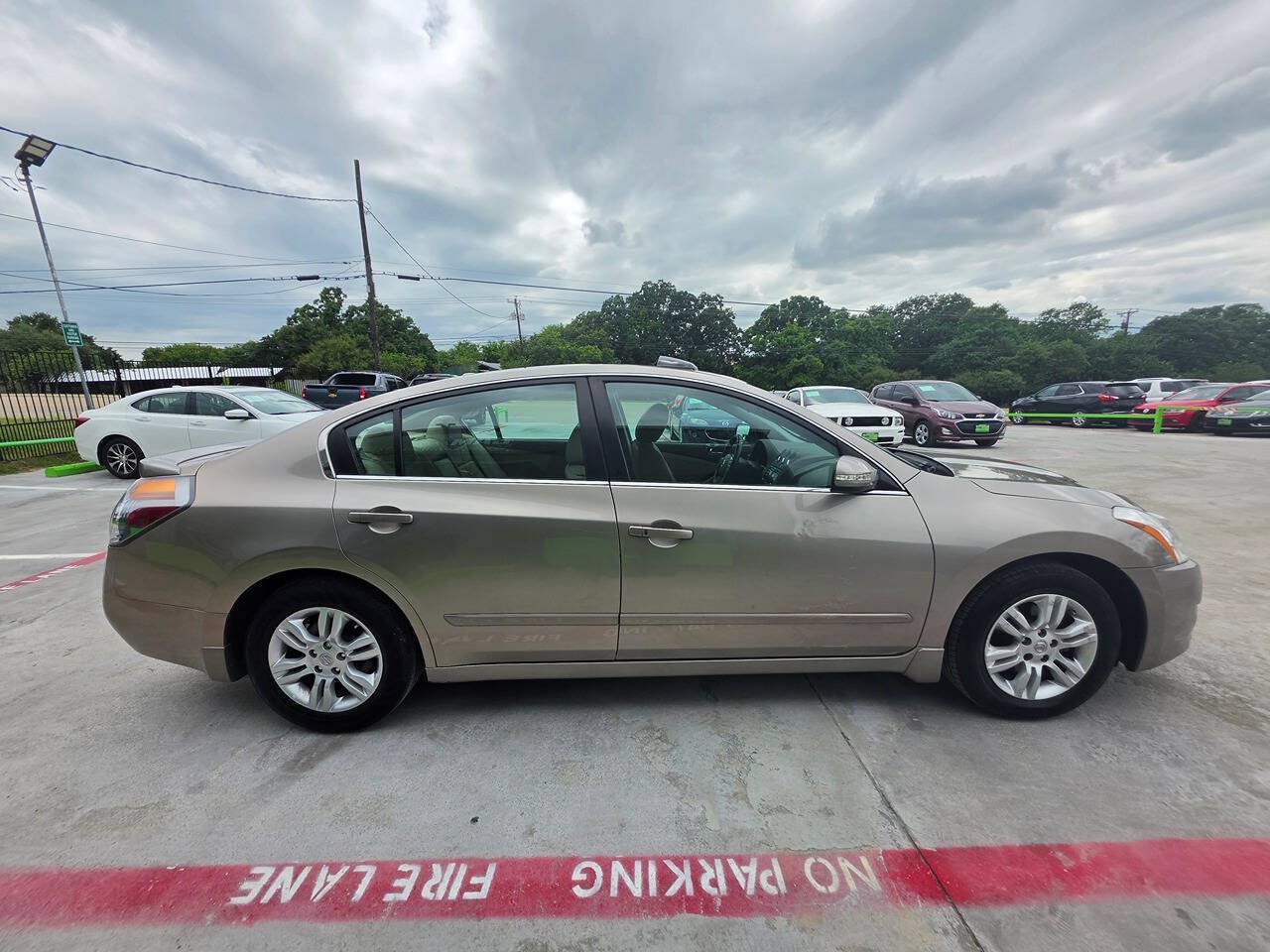 Used 2012 Nissan Altima 2.5 SL w/ 2.5SL Pkg FWD image 17